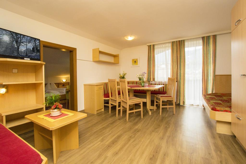 Appartement Jagdhof Flachau Bagian luar foto